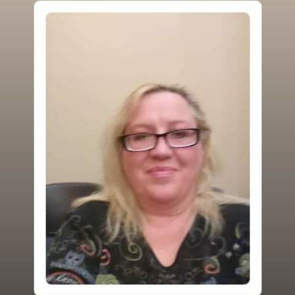 Meet your Posher, Melissa Scanlon! - Picture 2 of 5